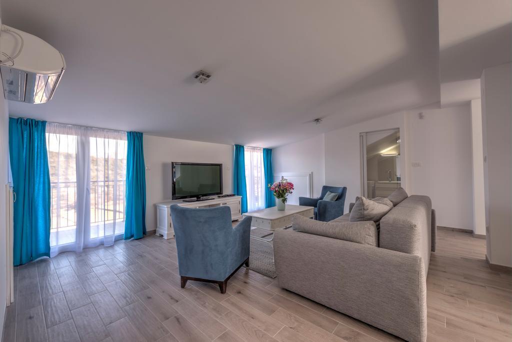 Villa Sandy Apartments Tivat Exterior foto